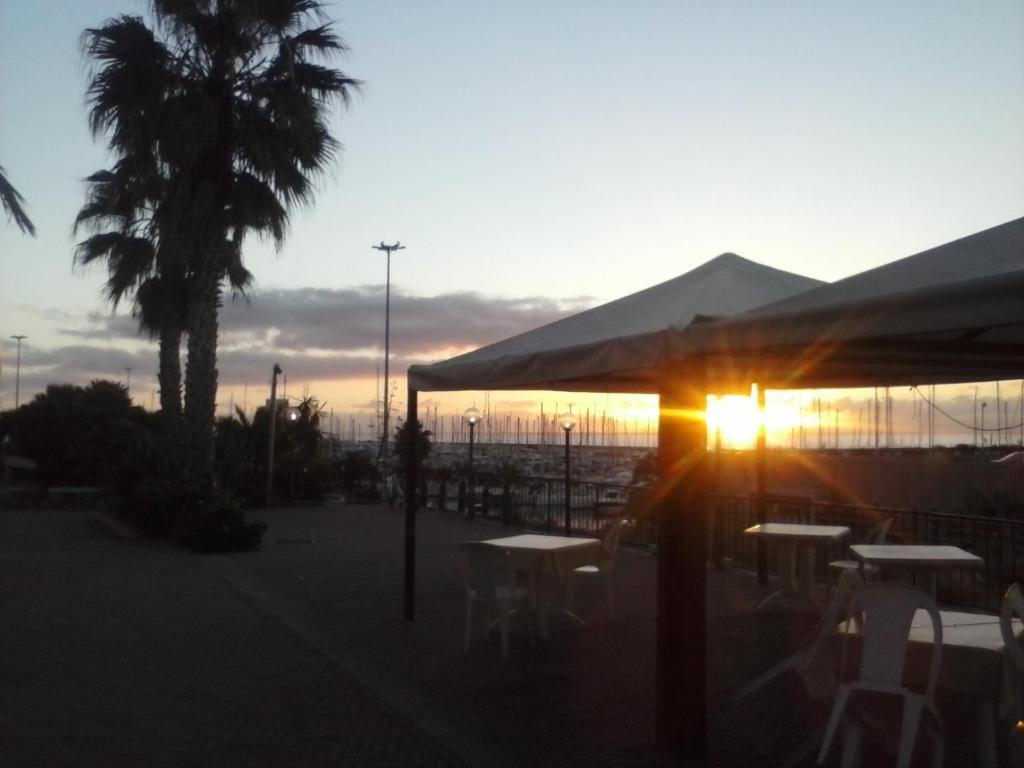 Albergo Ristorante Lucciola Santo Stefano al Mare Esterno foto